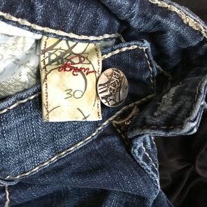 Size 30 BKE Sabrina cropped jeans.